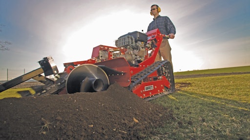 2324tktracktrencher 10157054