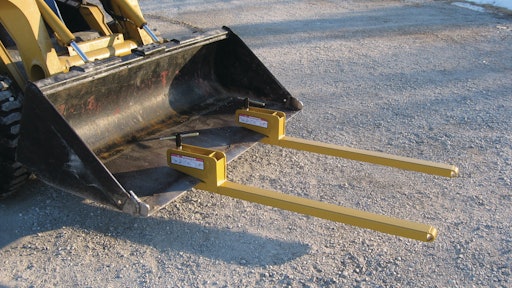 Clamponbucketforks 10156885