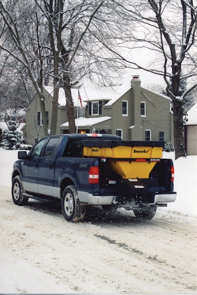Snowexveepro6000spreader 10157617