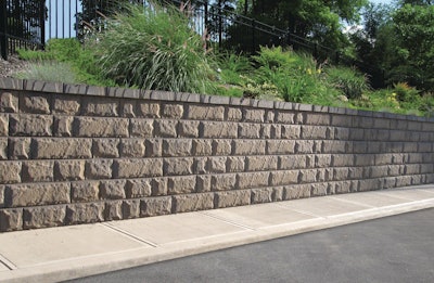 Ecofriendlyconcreteretainingwallsystem 10157763
