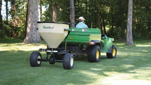 Turfexts700grandts1200grgrounddrivespreaders 10158094