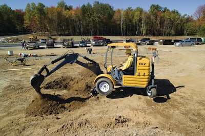 Tmxtowableminiexcavators 10158146