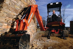 Xt1600excavatortoolcarrier 10158050