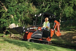 Xt855excavatortoolcarrier 10158160