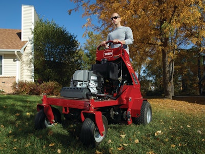 Toro 30 In Hydro Stand On Aerator