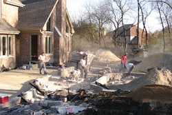 Photo courtesy of Grant & Power Landscaping in Chicago, 2009 Pros in Excellence Award Winner