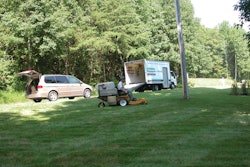 Manicured Lawn Landscaping Mo 10756626