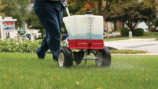 EarthWay S25 Push Sprayer