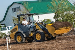 The John Deere 204K (59 hp/ 44kW) Compact Wheel Loader