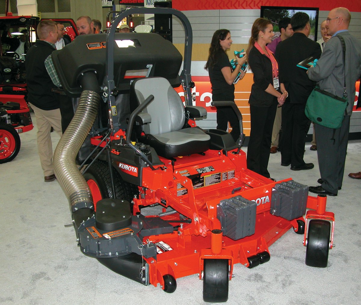 Kubota z700 zero hotsell turn lawn mower