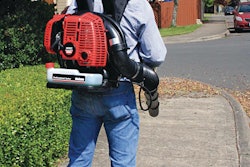 The EB802 backpack blower from Shindaiwa features a backpack frame and shoulder harness system designed for increased operator comfort.