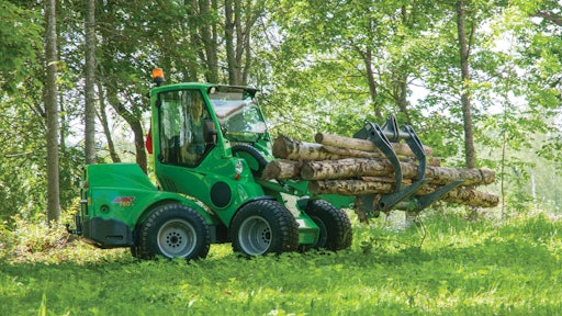 The 760i Loader from Avant Tecno USA
