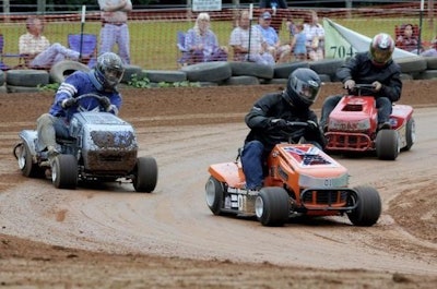 lawnmower racing 1 549352ff69cef