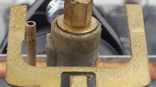 Image 1 - carburetor with no fuel treatment