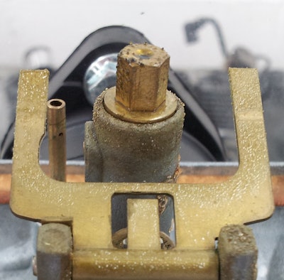 Image 1 - carburetor with no fuel treatment