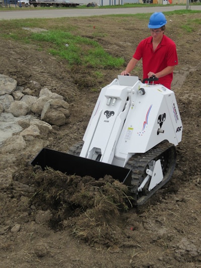 Ramrod Pro Series Model 1330 Mini-Loader
