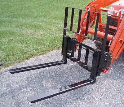 Earth & Turf quick attach pallet forks for Kubota Loaders 55cba1b480b14