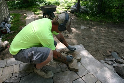 Hardscaping employee pavers 5616e3ffc0e84