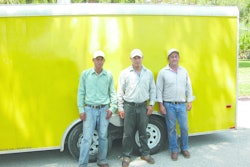 Hispanic Crew Workers 560d737de418e