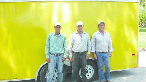 Hispanic Crew Workers 560d737de418e