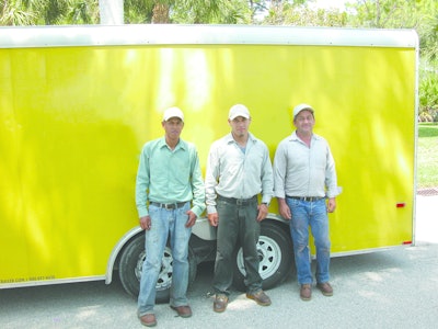 Hispanic Crew Workers 560d737de418e