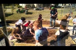 2015 Community Service Event at Landscapes in Louisville, KY