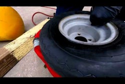 HECTOR'S SHOP: Tips to Make Mounting New Tires Much Easier Video