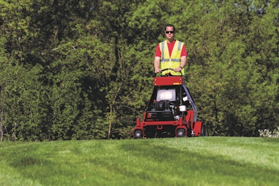 Toro's 30-in Dual Hydro Stand-On Aerator