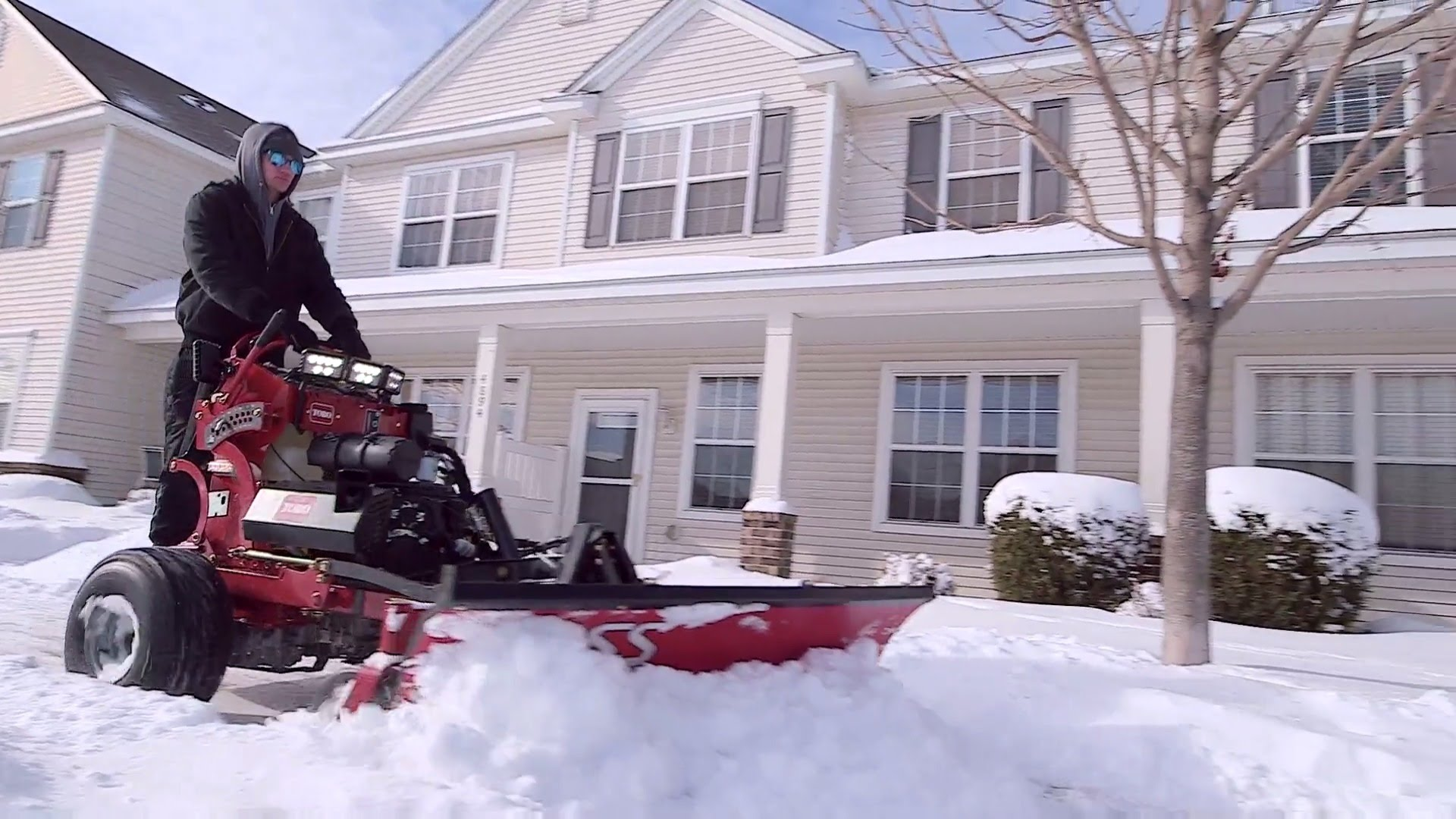 New Toro GrandStand&circledR; MULTI FORCE&trade; - See what contractors are saying