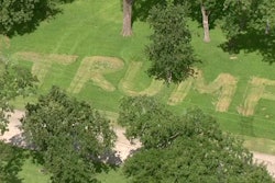 Trump lawn 5560694 ver1 0 640 360 57bc6d8cd74dd
