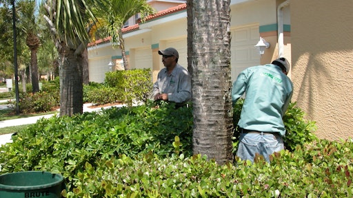 landscaping detail crew 57c72a0516f7c