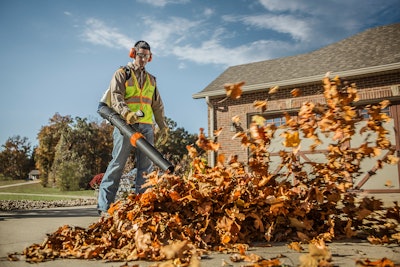Stihl BR 700 Backpack Blower 1 57ea7efeb0aa9