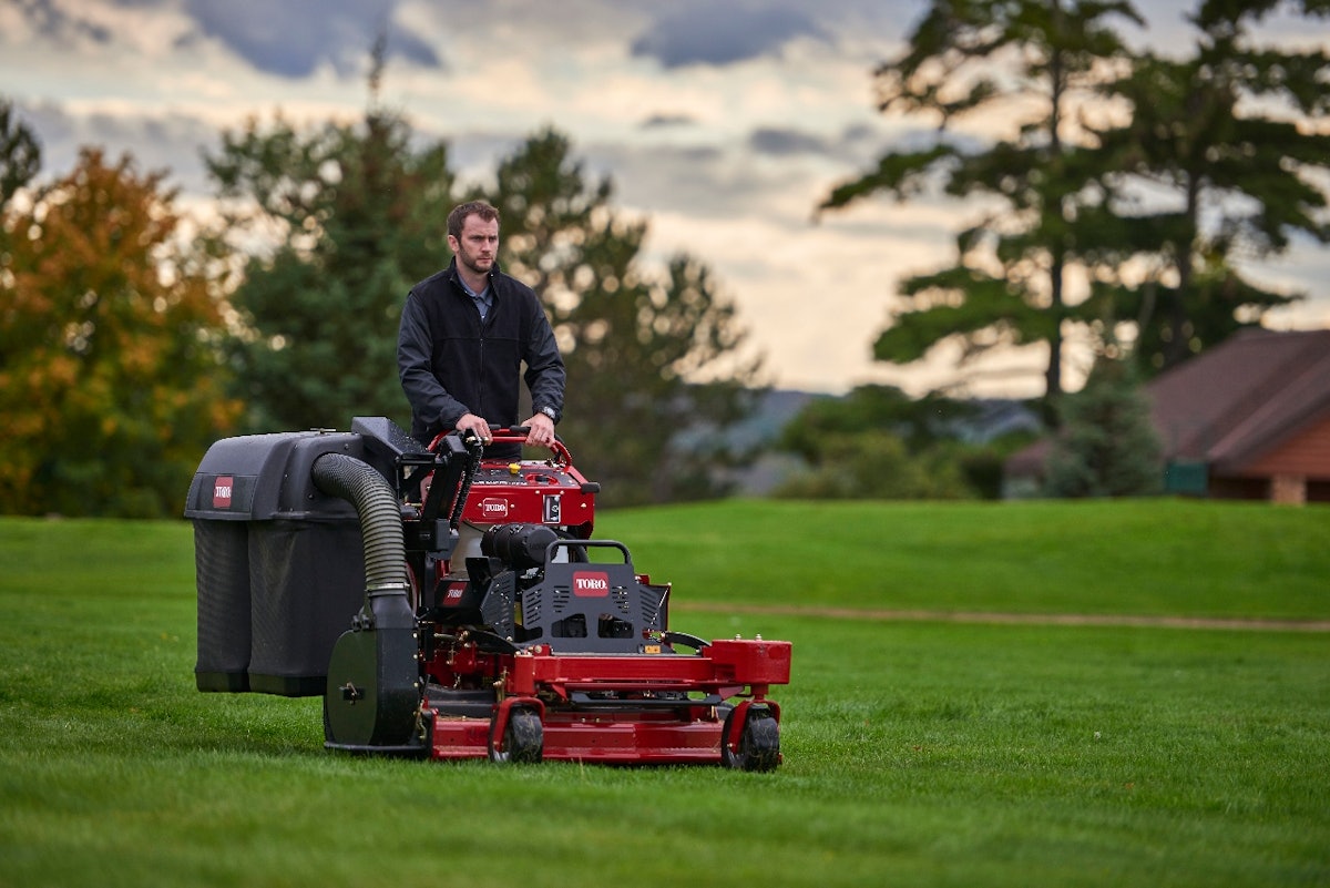 Toro grandstand shop grass catcher