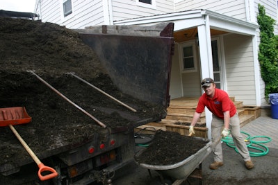 M R Landscape sidebar mulch 581b8d08c33a4