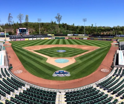 Smokies Stadium, home of the Tennessee Smokies and maintained by BrightView, was awarded with the Sports Turf Managers Association’s 2017 Baseball Field of the Year award.