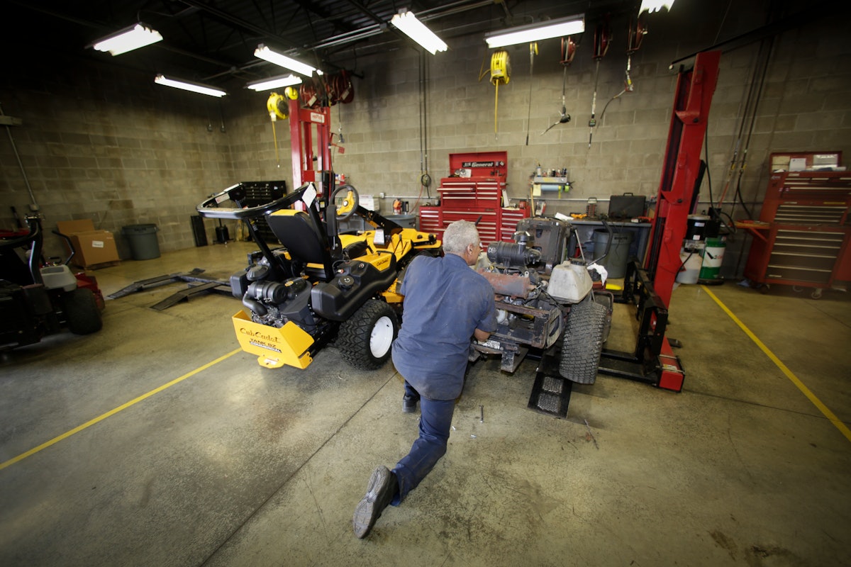 Flat Rate Pricing Guide for Outdoor Power Equipment Green
