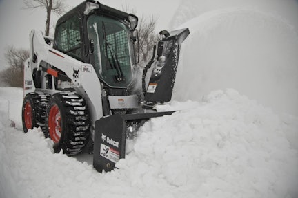 How Much Does Commercial Snow Removal Cost in Milwaukee, WI