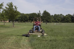 900D 1 3L Mowing 59bfe89cf166c