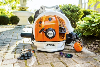 The STIHL BR 700 X backpack blower—one of the most powerful blowers in the STIHL range—can deliver 34 newtons of blowing force.