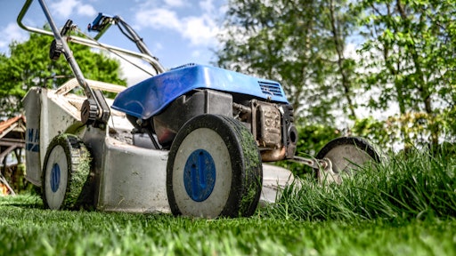 Don’t buy every kind of tool at once; you could dig yourself into debt before you even get going. Instead, focus on buying the essentials at first.