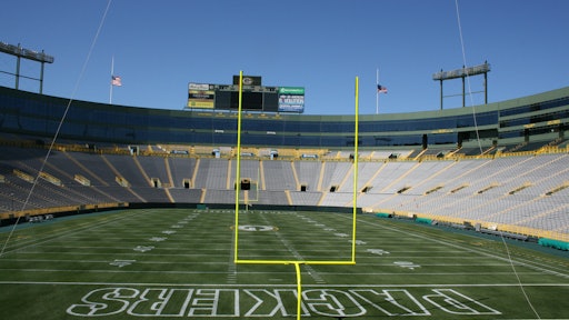 Lambeau 5a2083fb56e40