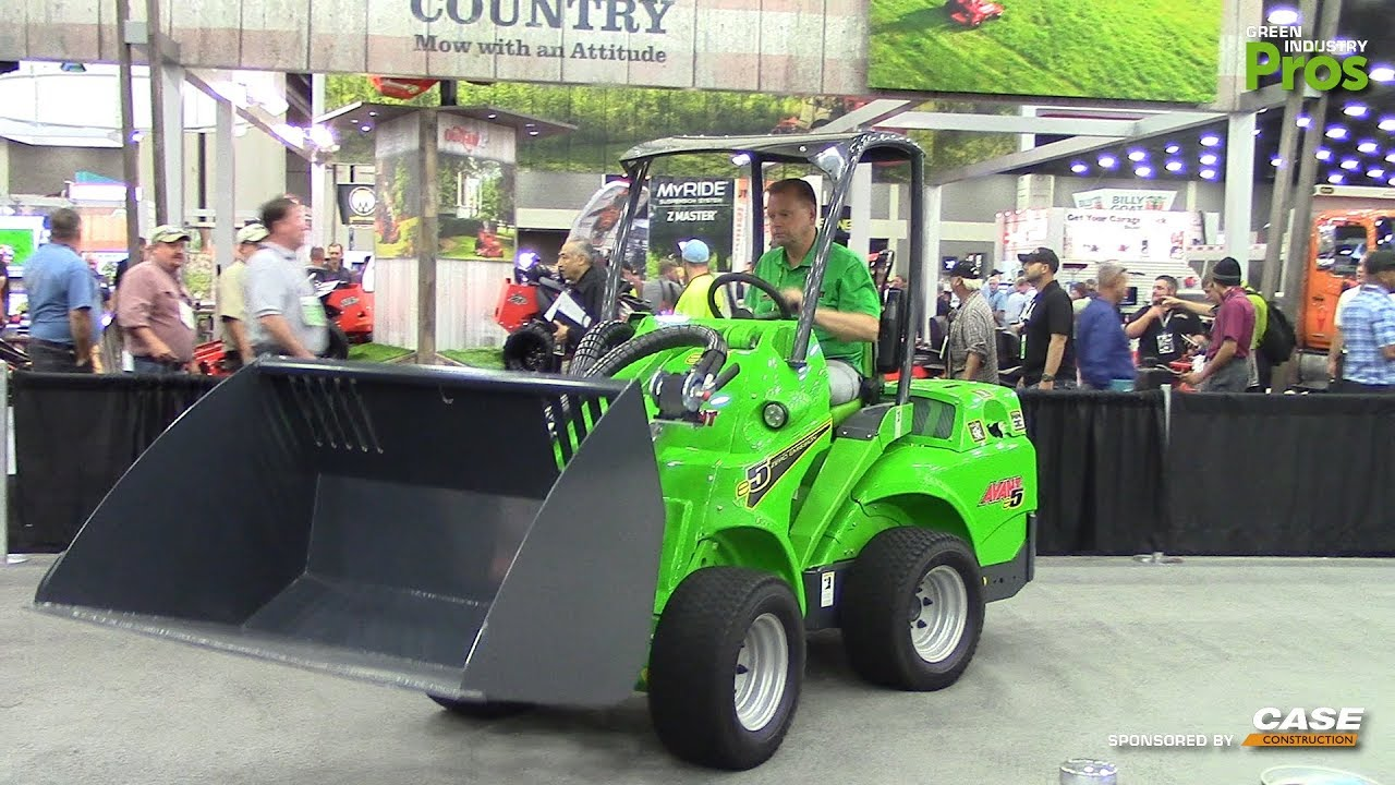 Articulating the Fully Electric, Battery-Powered Articulated Loader at GIE+EXPO