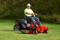 Ferris Mower 400S Lifestyle 5a38514c99186
