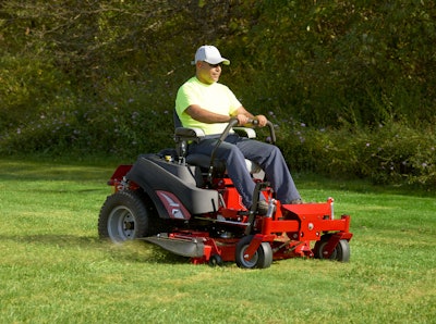 Ferris Mower 400S Lifestyle 5a38514c99186