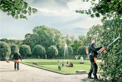 Battery powered hedge trimmer 5a5d7a3fcdce2