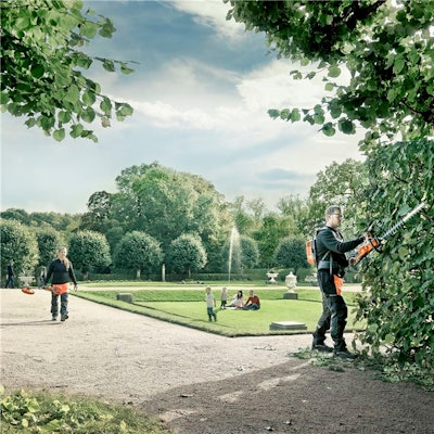 Battery powered hedge trimmer 5a5d7a3fcdce2