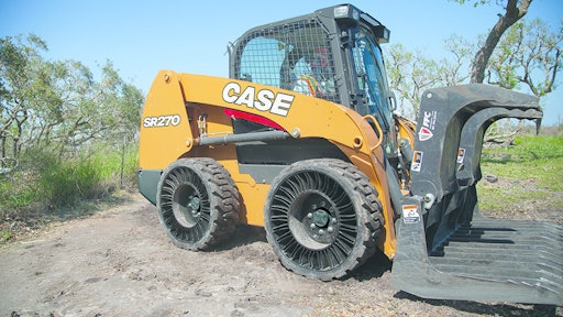 CASE SR270 Tweel 2 5a4e9d0715cd4
