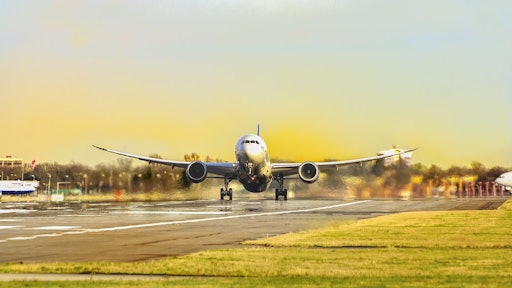 Airport 5a9426229391a