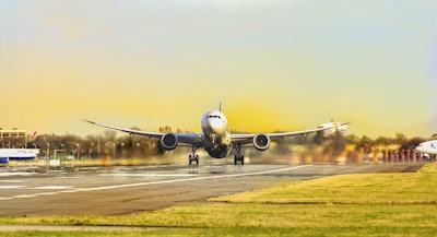 Airport 5a9426229391a