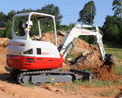 TB235 2 Working 2 5ab28985d3cbf